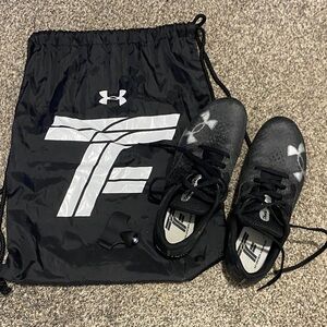 Under Armour Black and White Spike running shoes with Drawstring Bag